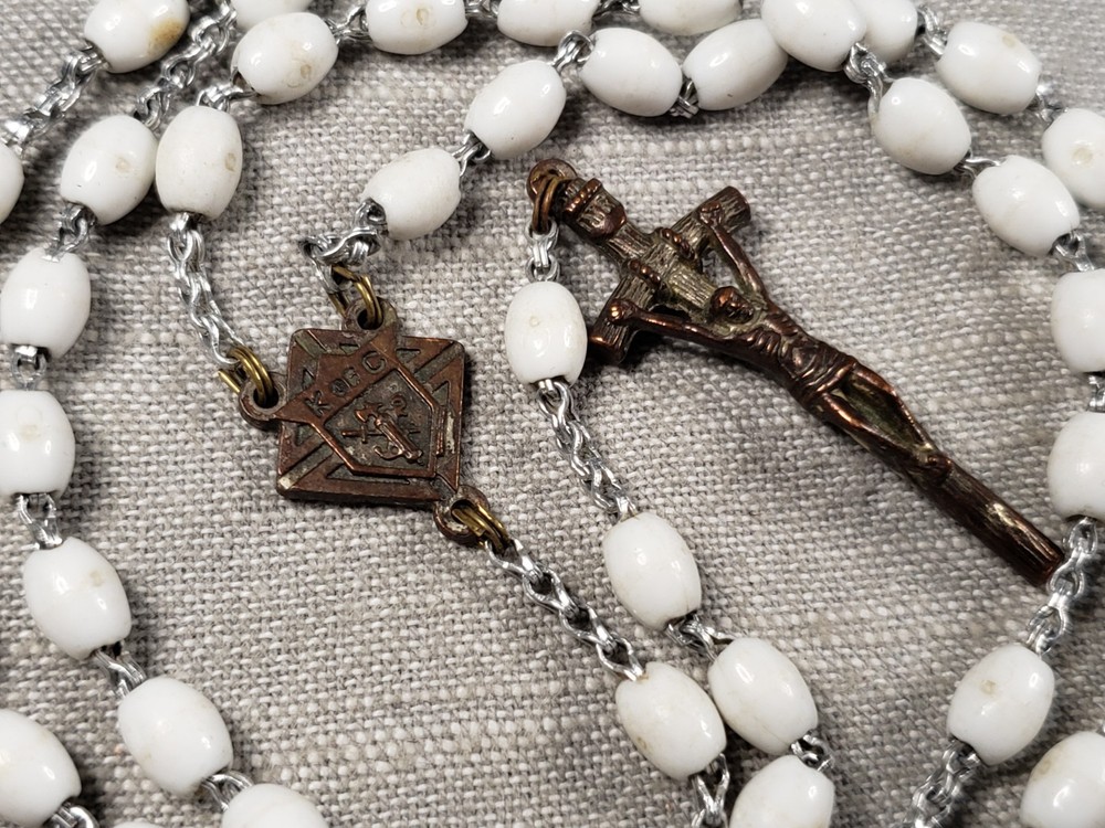 Vintage Rosary Knights Of Columbus White Beads Religious Christian B67