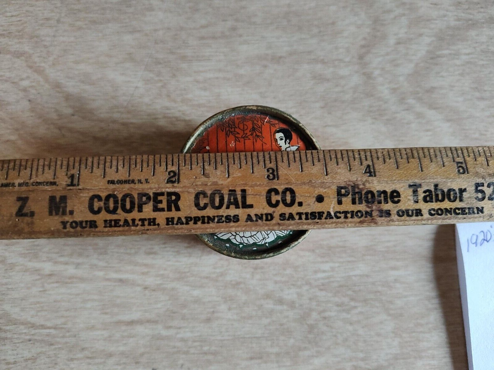 1920's Three Flowers Face Powder Sample, FULL Cardboard