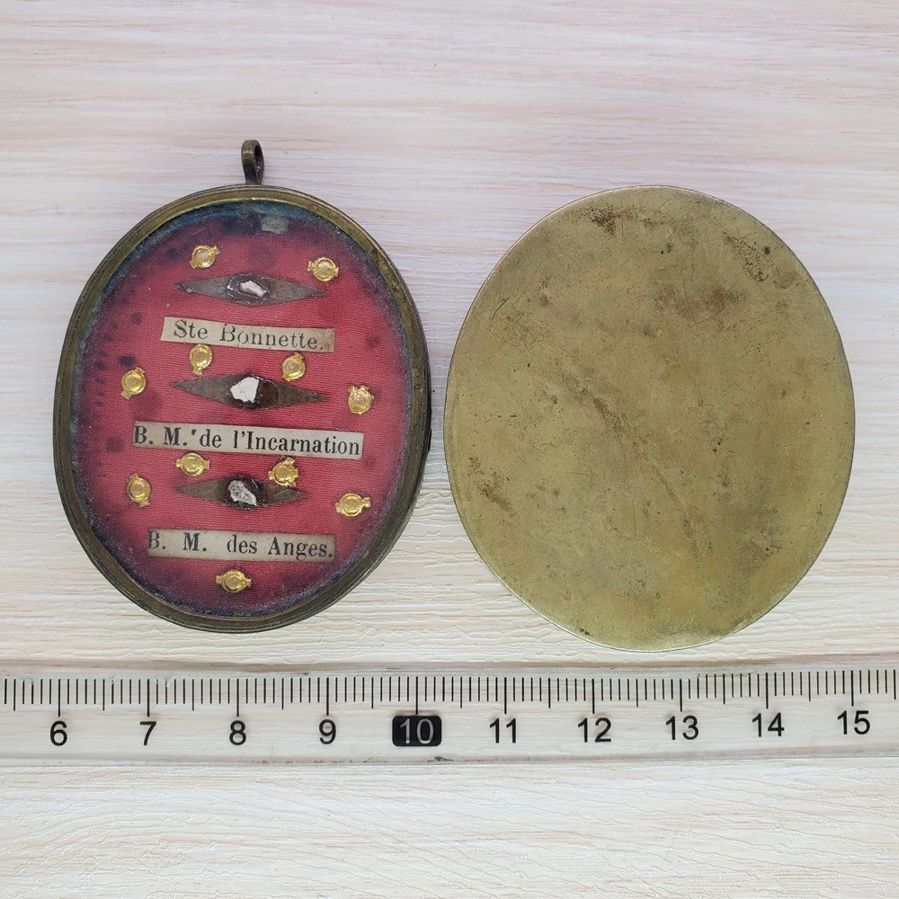 Reliquary / Relic：S. Bonnette，B. Marie of the Incarnation，B. Mary of the Angels