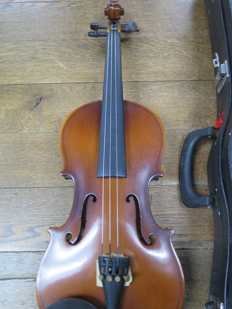 Violin autonius VN-150 3/4 with hard case