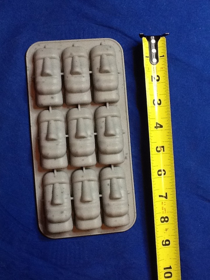 EASTER ISLAND MOAI STATUE SHAPE ICE CUBE TRAY, SILICONE MATERIAL,9 CUBES 101024C