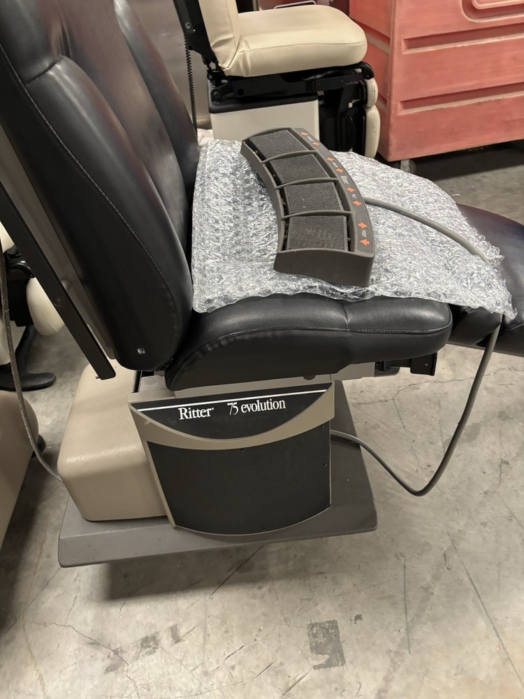75 Evolution Procedure Chair