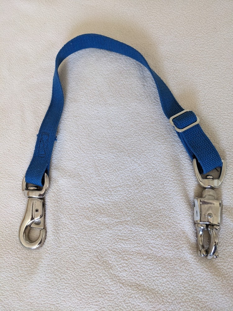 Trailer tie for horse with quick release