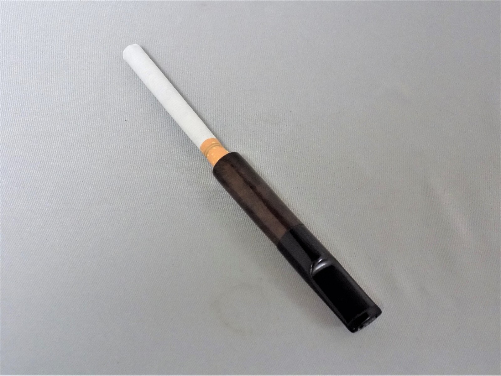 VINTAGE LORENZO ITALIAN BRIAR CIGARETTE HOLDER 3" SADDLE BIT ACRYLIC STEM NOS