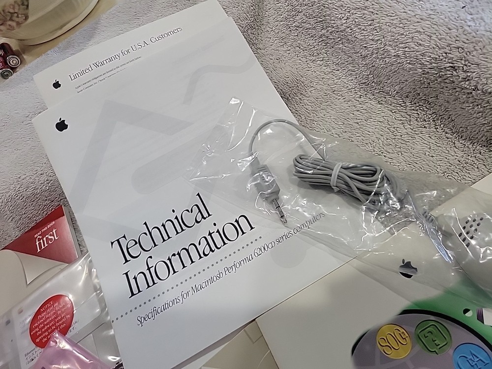 Vintage 1995 Apple System Software Training CD-ROM Macintosh 6200cd RARE!