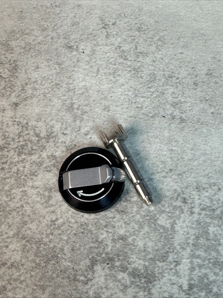 Pentax ME, ME Super Rewind Knob And Shaft