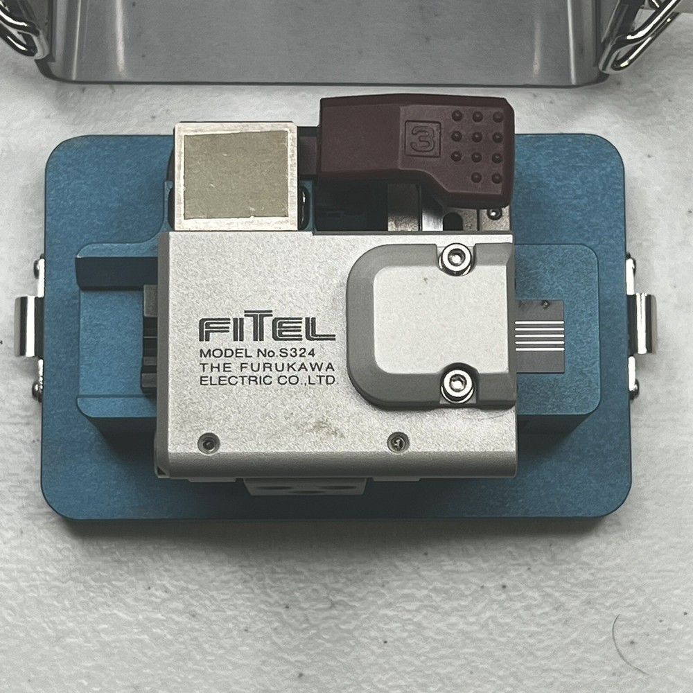 FITEL S324 Fiber Optic Cleaver
