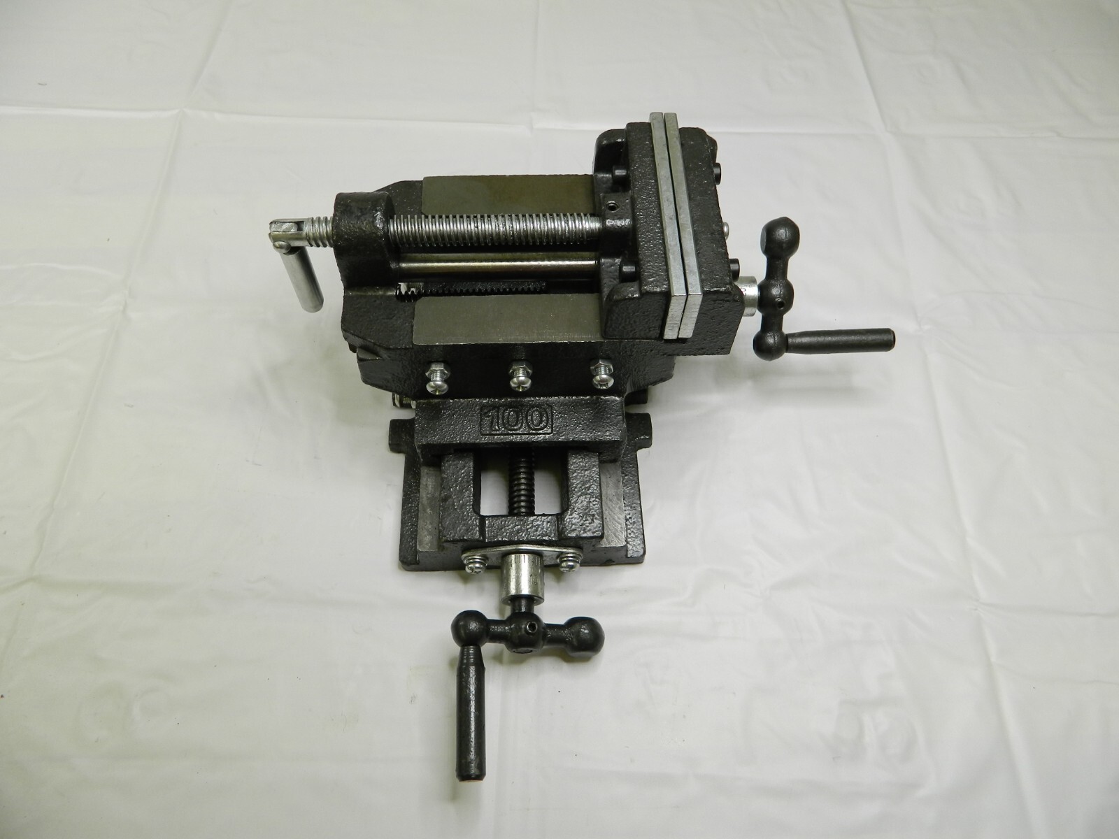 Horizontal Drill Press Vise 3-35/64″ Jaw Opening 428-8314