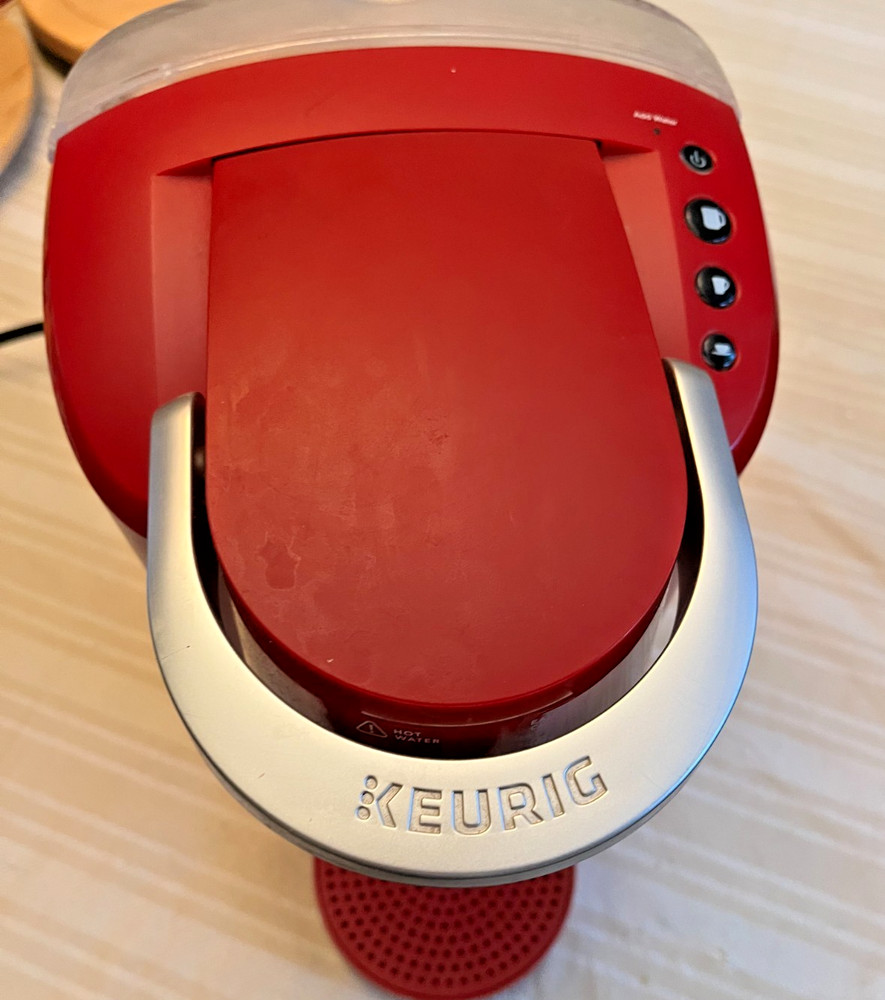 Keurig K-Compact K35 Red Single Serve K-Cup Pod Coffee Brewer