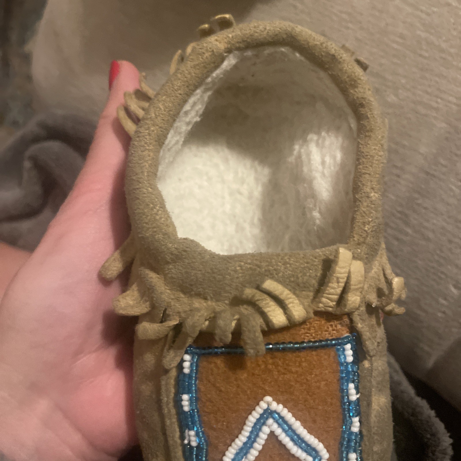 Vintage Native American Indian Child Leather Moccasins Glass Bead Work Used Worn