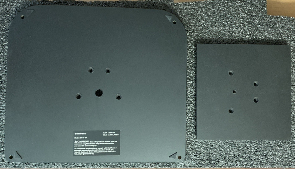 SANUS BF16-B1 16" Basic Series Speaker Stands - Black. Used, Pro Cleaned