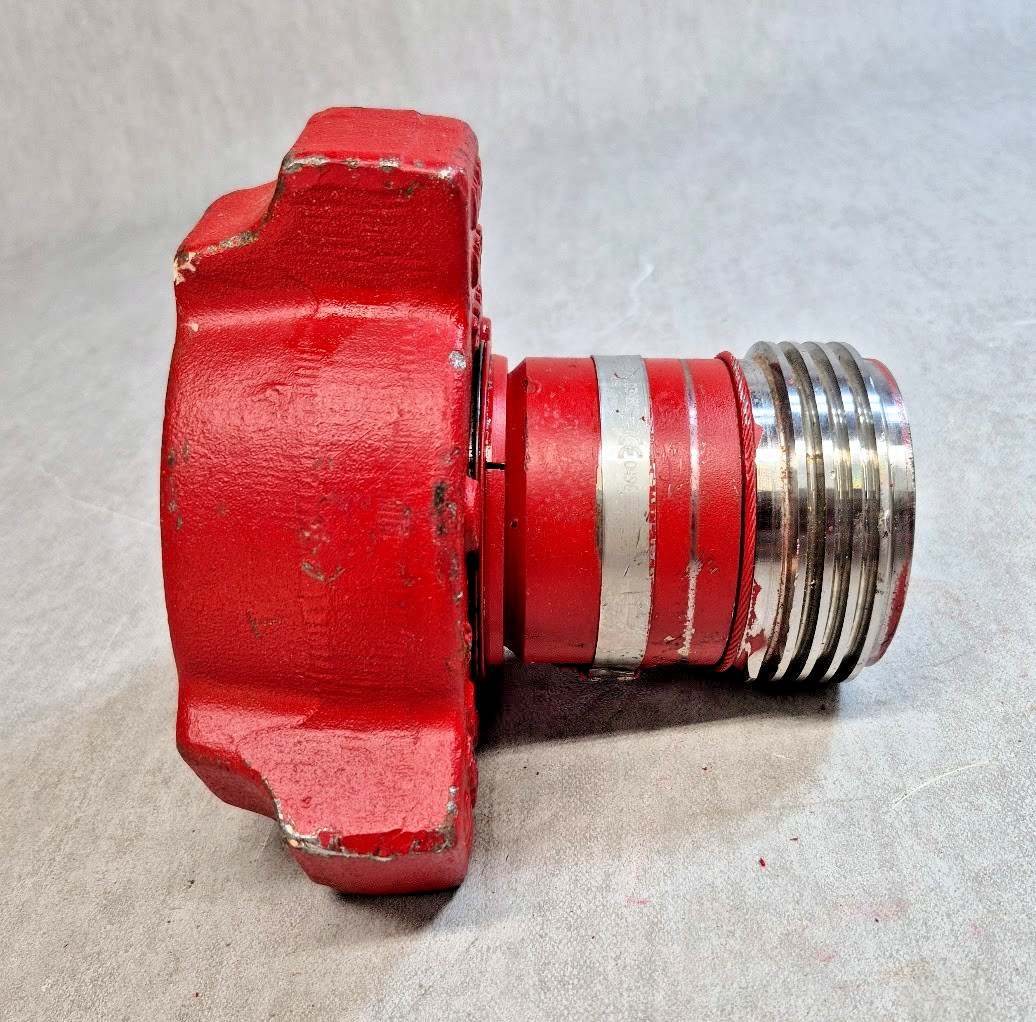 2" Figure 1502 SPM Female Union Configured for a 2" Bull Plug 15,000 psi